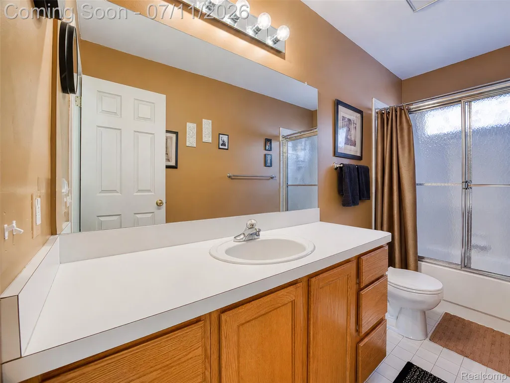 21790 River Ridge Trail Farmington Hills City MI 48335