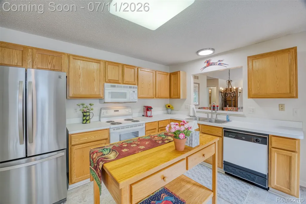 21790 River Ridge Trail Farmington Hills City MI 48335