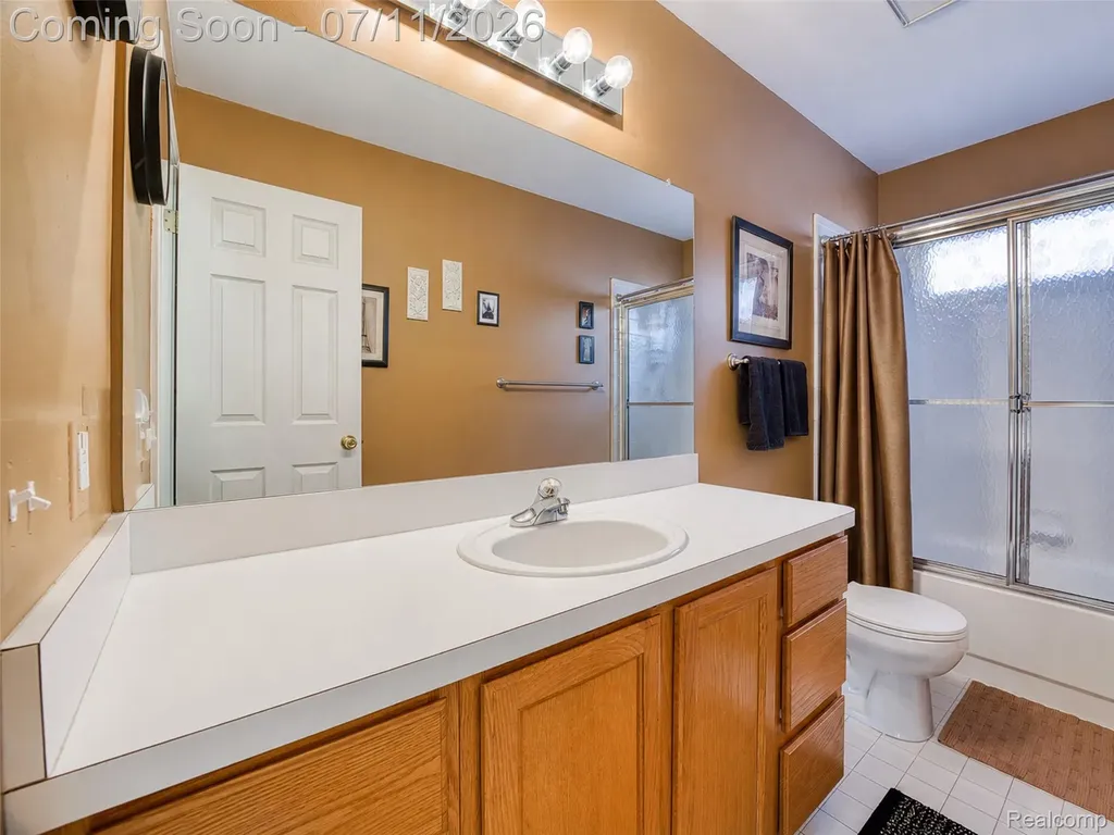 21790 River Ridge Trail Farmington Hills City MI 48335