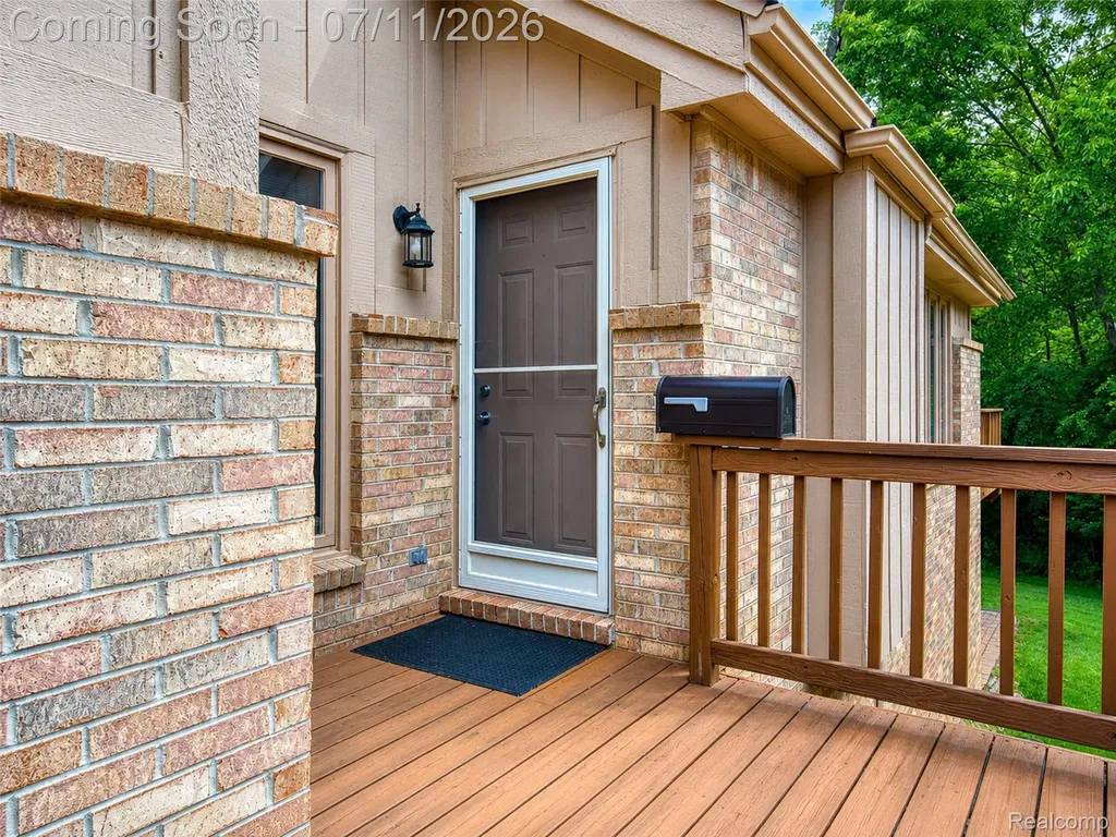 21790 River Ridge Trail Farmington Hills City MI 48335