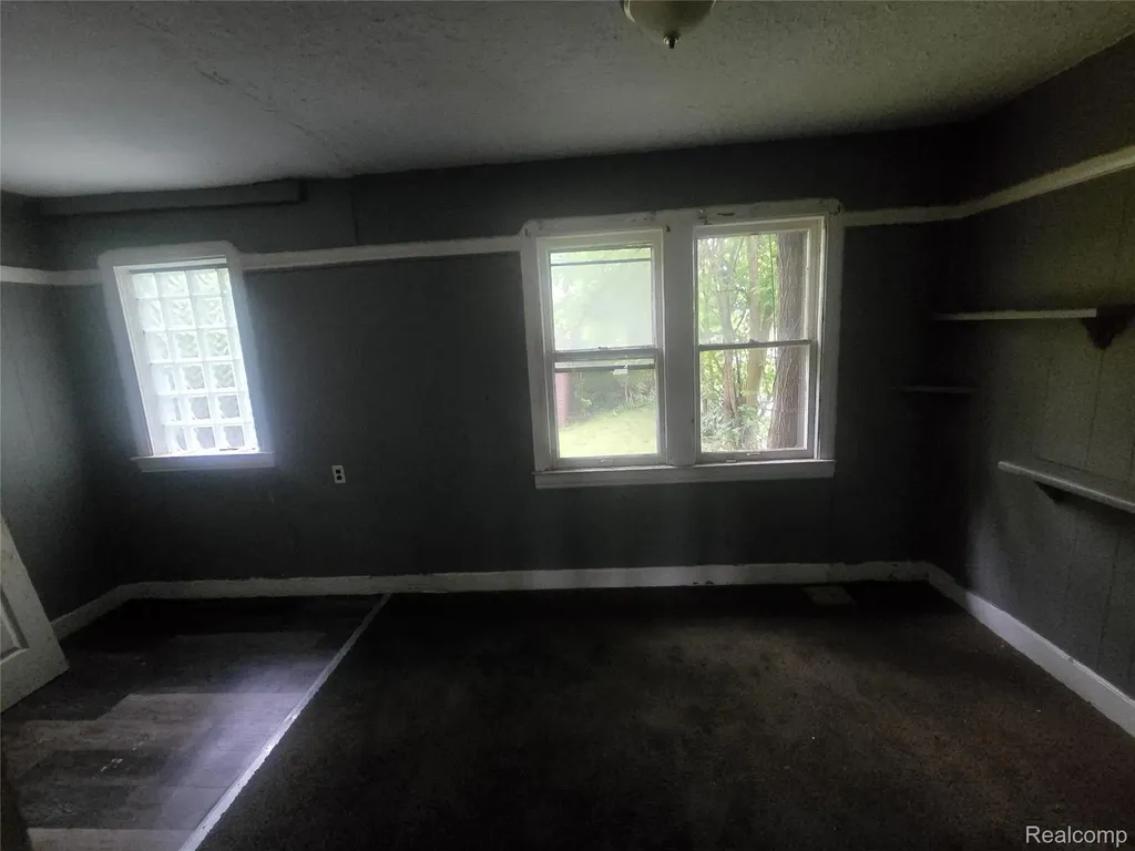 16171 Washburn Street Detroit City MI 48221