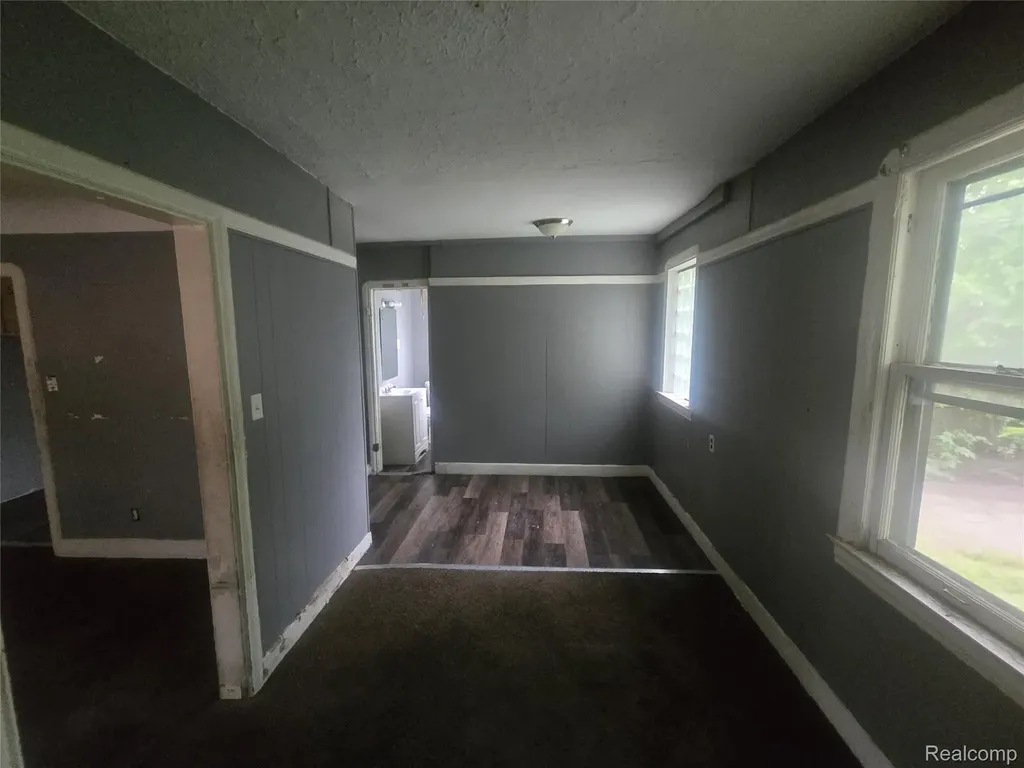 16171 Washburn Street Detroit City MI 48221
