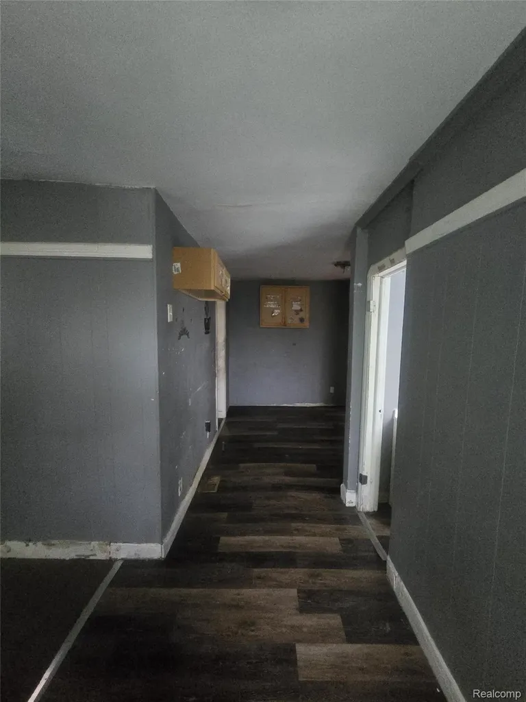 16171 Washburn Street Detroit City MI 48221