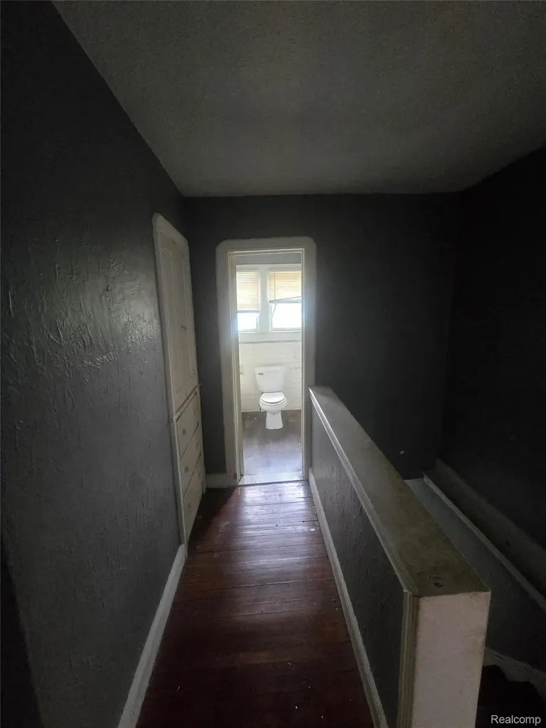 16171 Washburn Street Detroit City MI 48221
