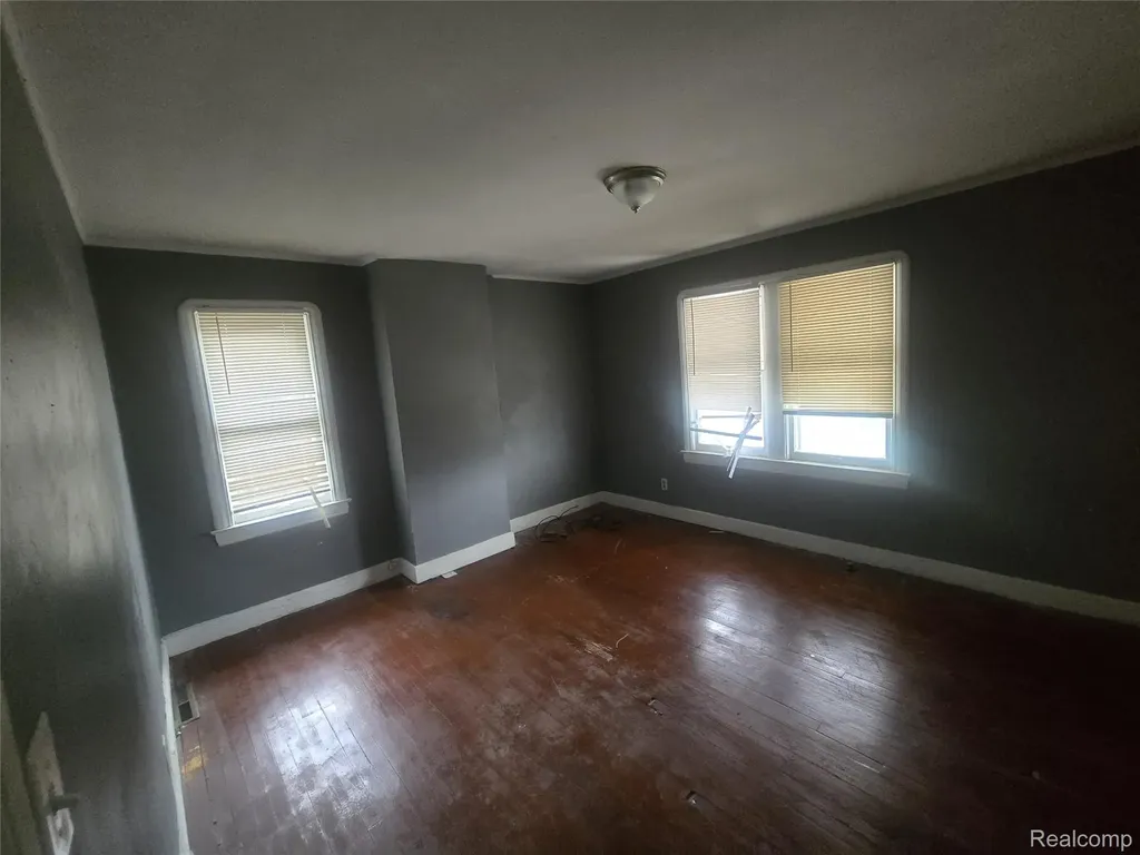 16171 Washburn Street Detroit City MI 48221