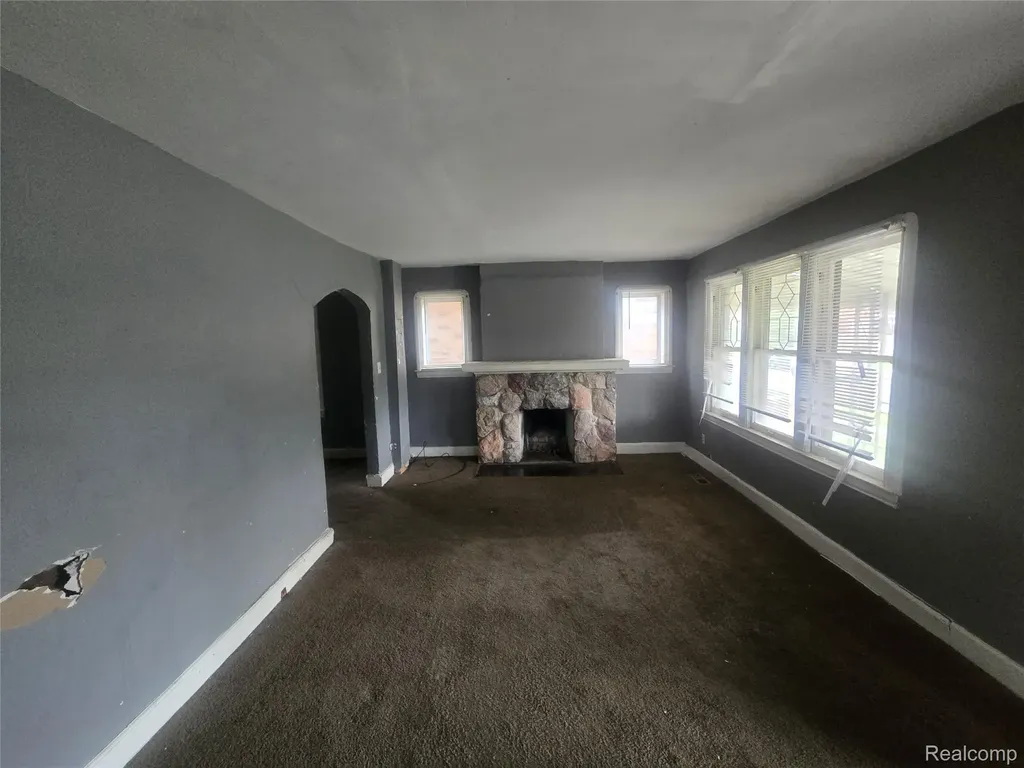 16171 Washburn Street Detroit City MI 48221