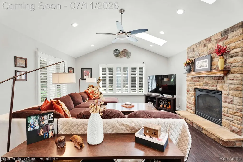 2766 Acorn Road Bloomfield Hills City MI 48302