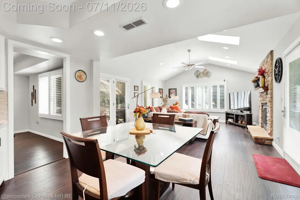 2766 Acorn Road Bloomfield Hills City MI 48302