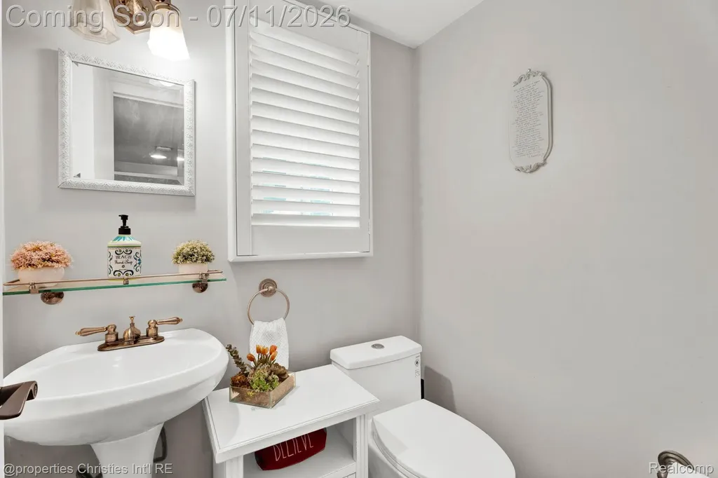 2766 Acorn Road Bloomfield Hills City MI 48302