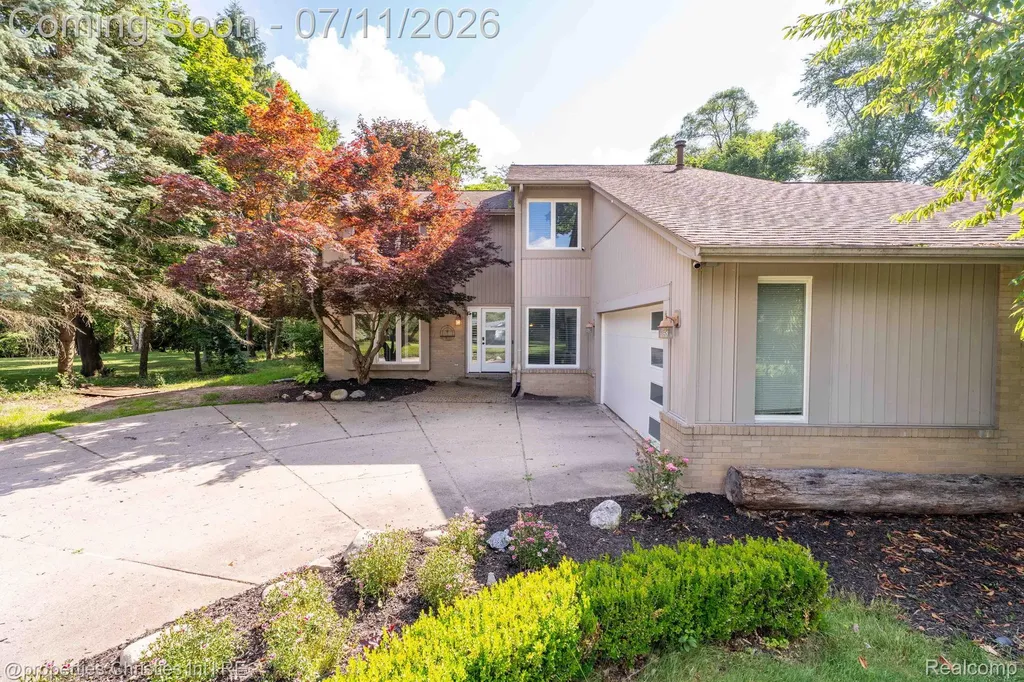 2766 Acorn Road Bloomfield Hills City MI 48302