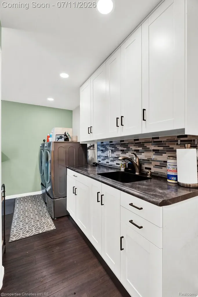 2766 Acorn Road Bloomfield Hills City MI 48302