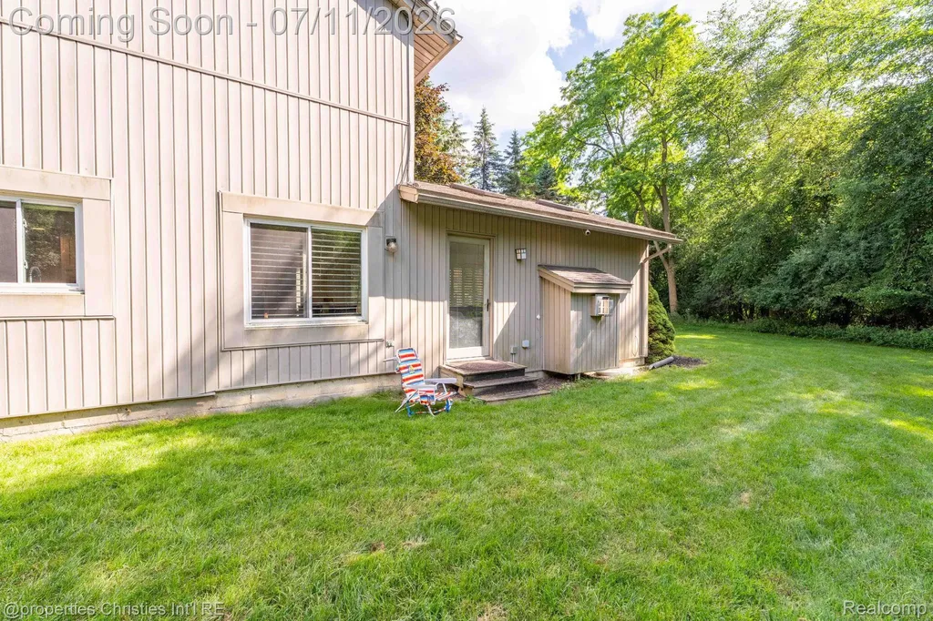 2766 Acorn Road Bloomfield Hills City MI 48302