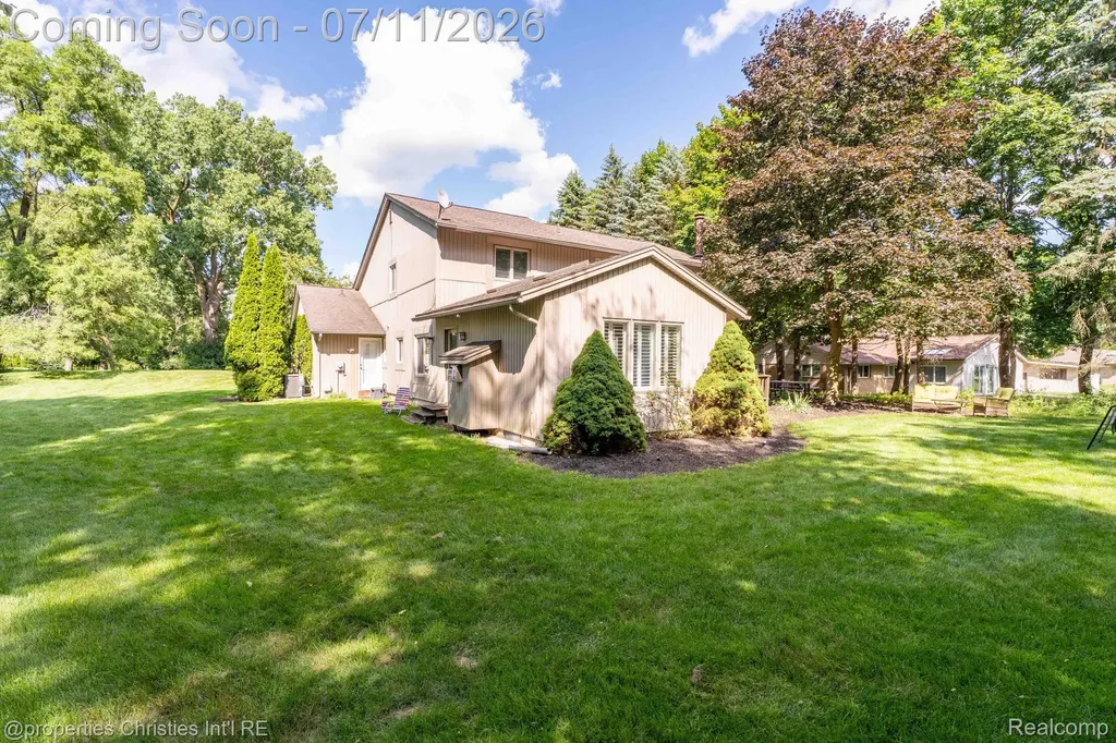 2766 Acorn Road Bloomfield Hills City MI 48302