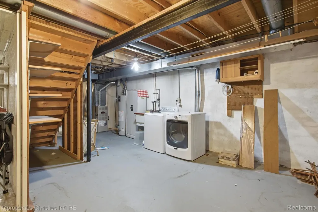 40556 Newport Drive Plymouth Charter Township MI 48170