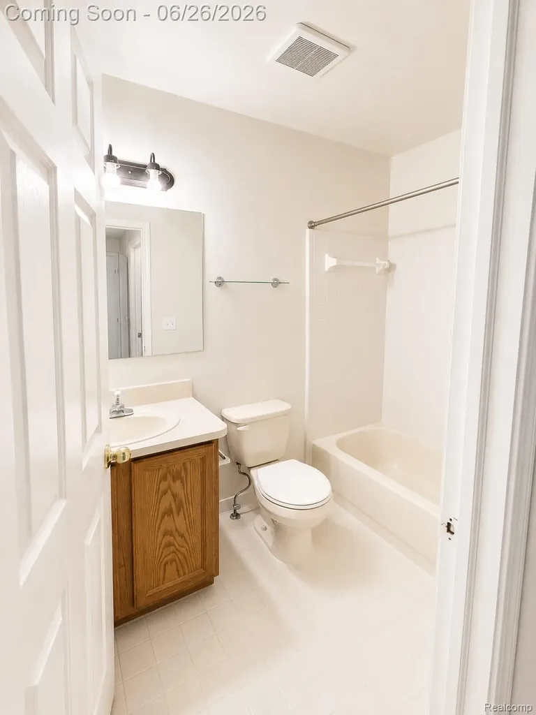 17014 Country Ridge Lane Macomb Township MI 48044