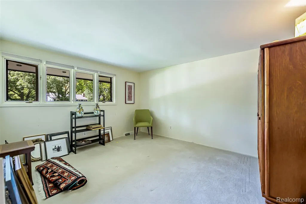 581 Woodway Court Bloomfield Hills City MI 48302
