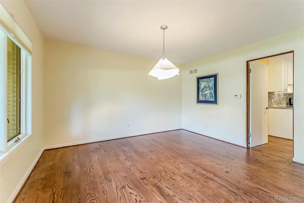 581 Woodway Court Bloomfield Hills City MI 48302