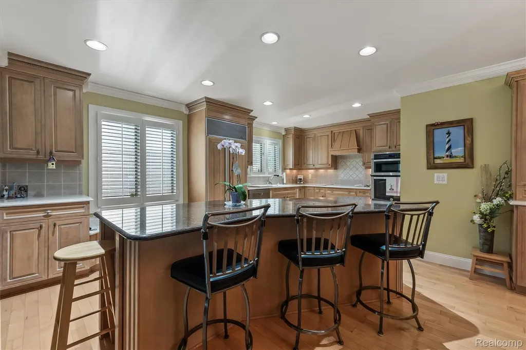 1662 Sumac Drive Rochester Hills City MI 48309