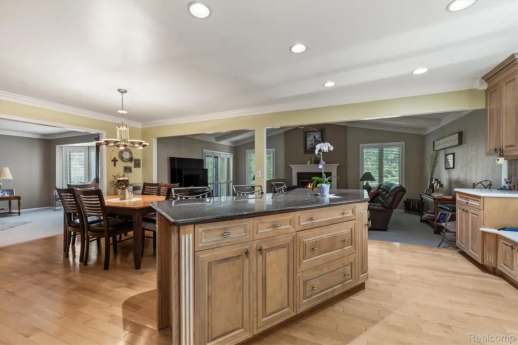 1662 Sumac Drive Rochester Hills City MI 48309