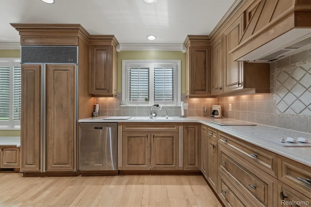 1662 Sumac Drive Rochester Hills City MI 48309