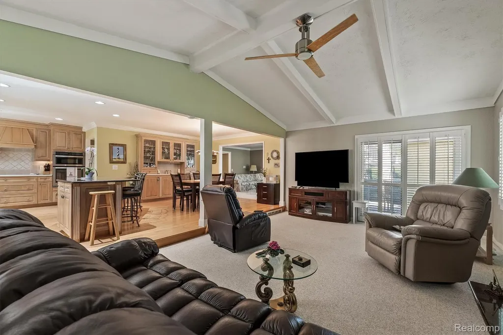 1662 Sumac Drive Rochester Hills City MI 48309