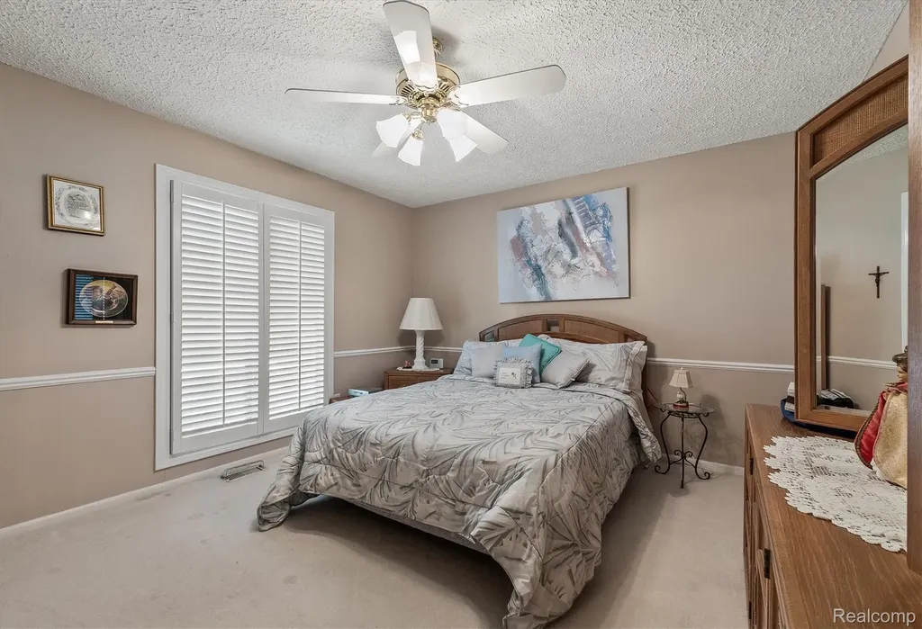 1662 Sumac Drive Rochester Hills City MI 48309