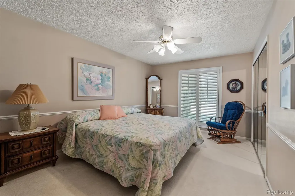 1662 Sumac Drive Rochester Hills City MI 48309