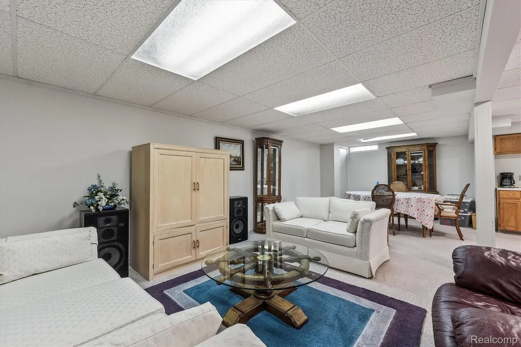 1662 Sumac Drive Rochester Hills City MI 48309