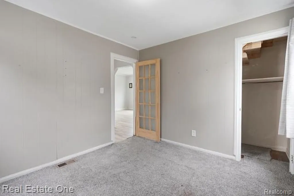 26435 Chippendale Street Roseville City MI 48066