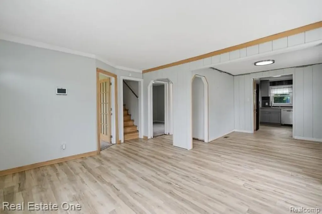 26435 Chippendale Street Roseville City MI 48066