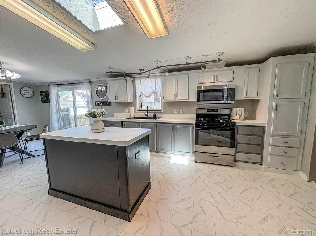 7760 Bell Road Bridgeport Charter Township MI 48415