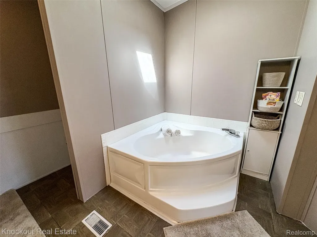 7760 Bell Road Bridgeport Charter Township MI 48415