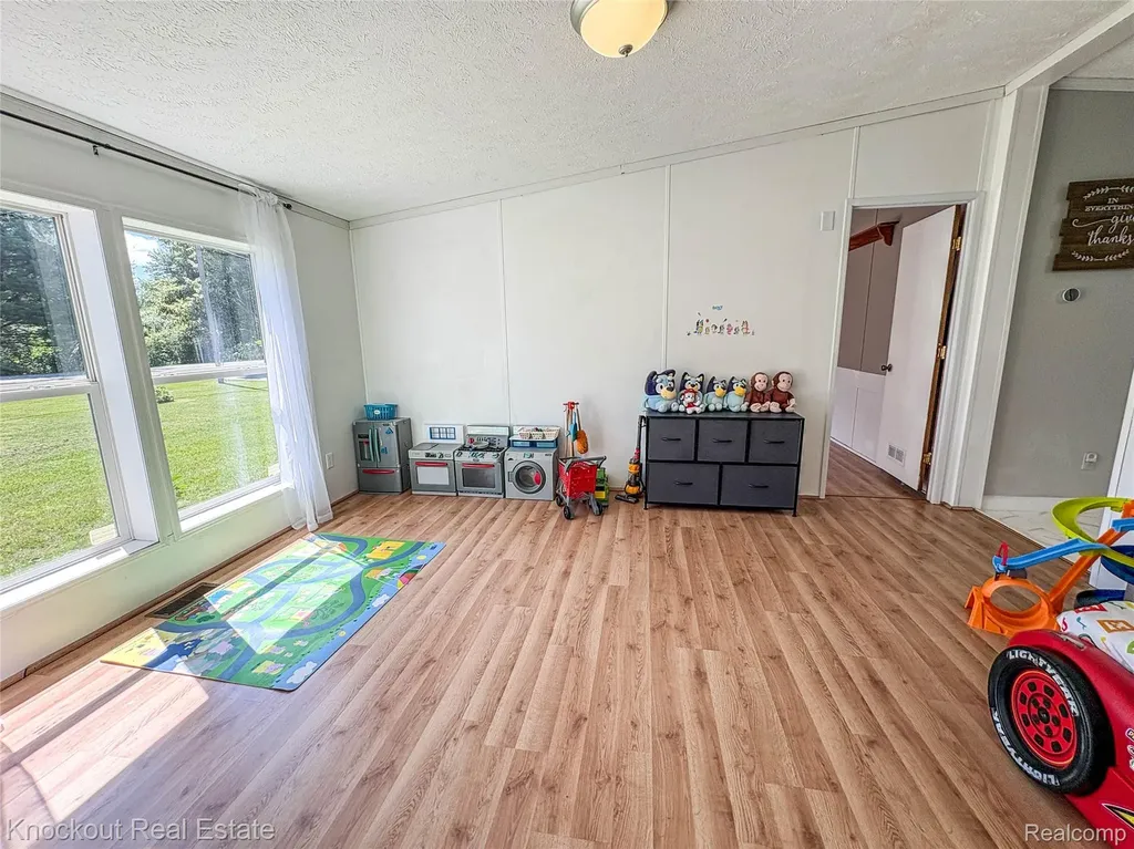 7760 Bell Road Bridgeport Charter Township MI 48415