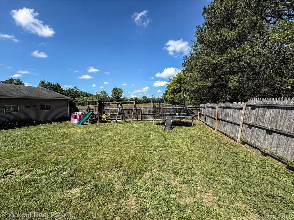 7760 Bell Road Bridgeport Charter Township MI 48415