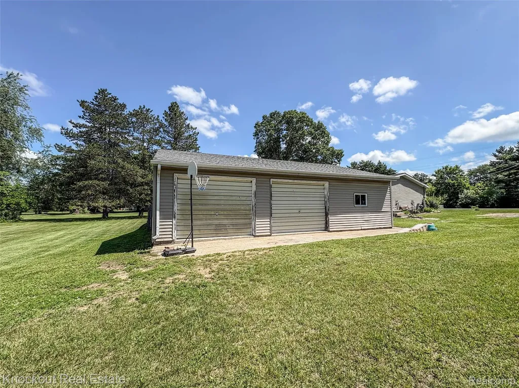 7760 Bell Road Bridgeport Charter Township MI 48415