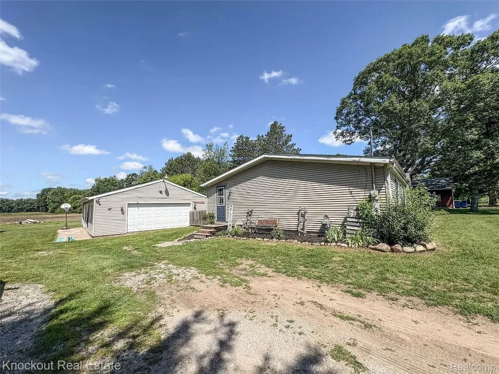 7760 Bell Road Bridgeport Charter Township MI 48415