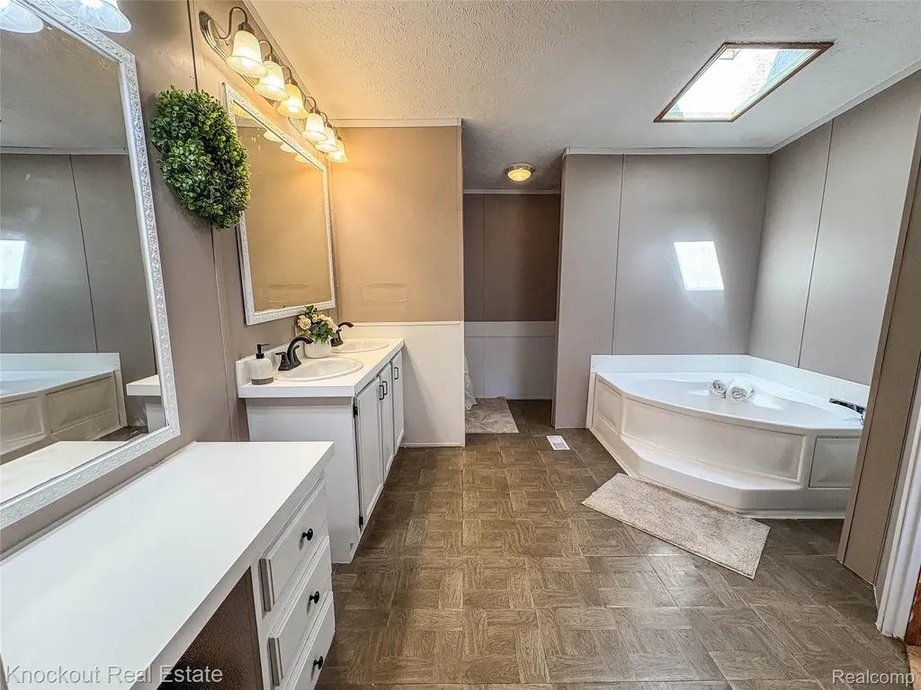 7760 Bell Road Bridgeport Charter Township MI 48415