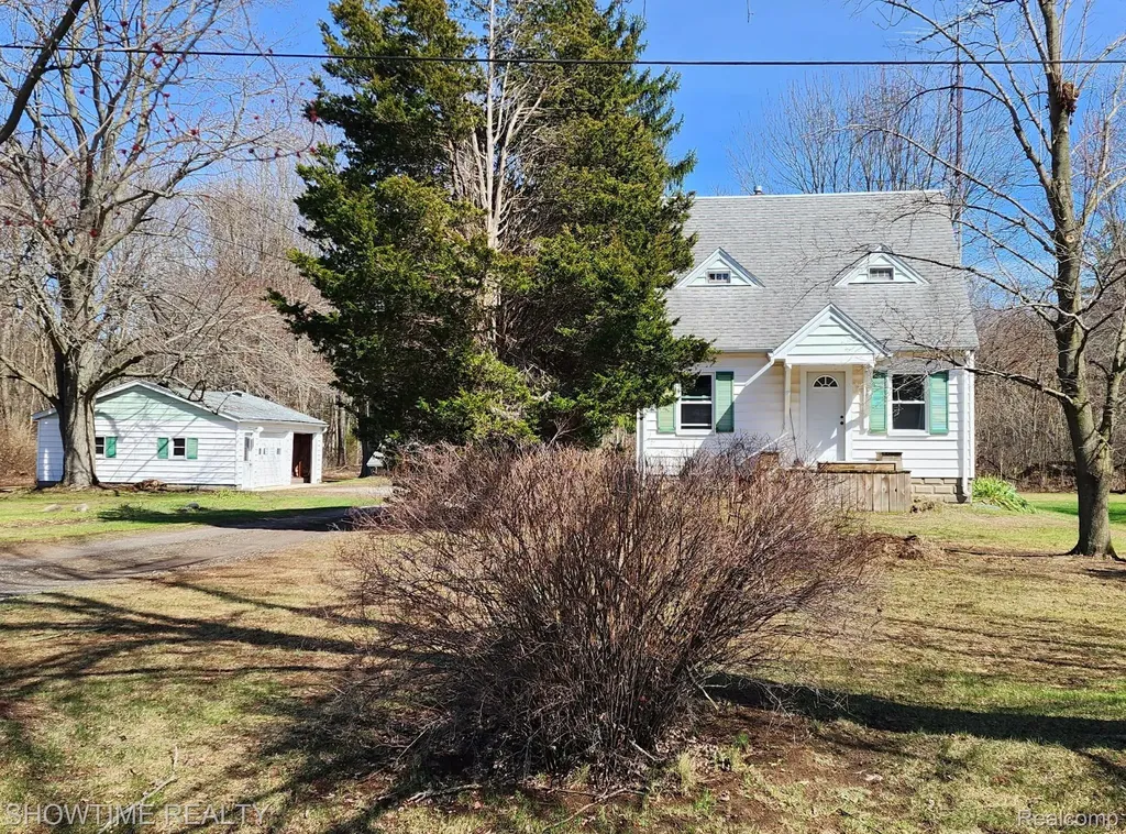 2970 Range Road Port Huron Charter Township MI 48060
