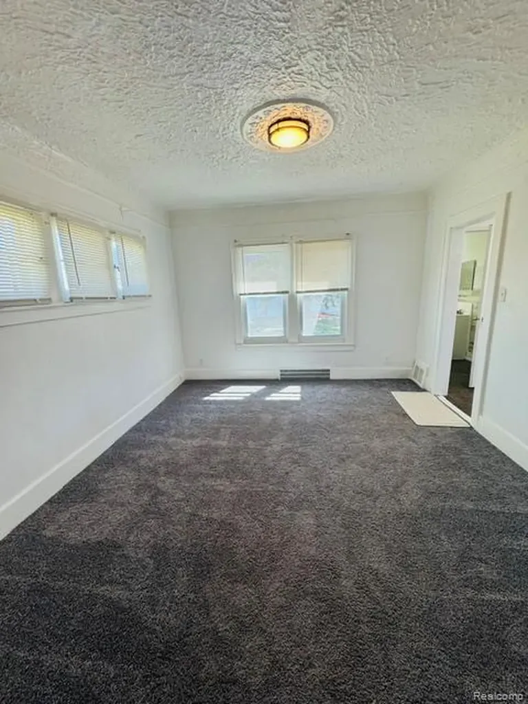 13932 Roselawn Street Detroit City MI 48238