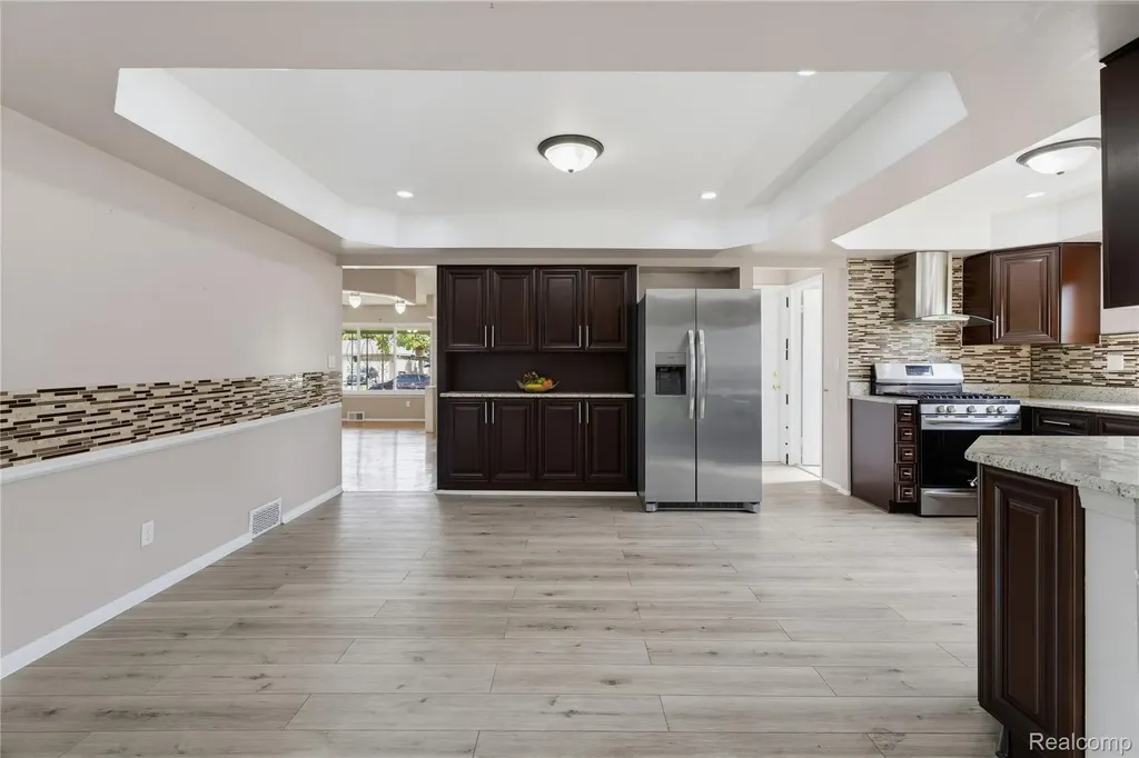 3173 Hedge Drive Sterling Heights City MI 48310