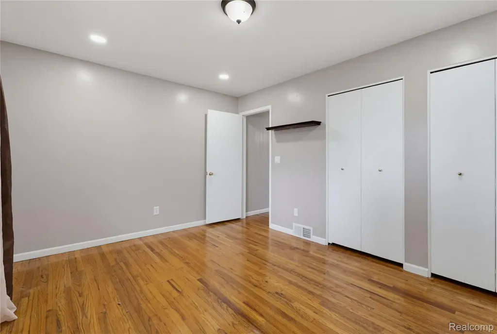 3173 Hedge Drive Sterling Heights City MI 48310