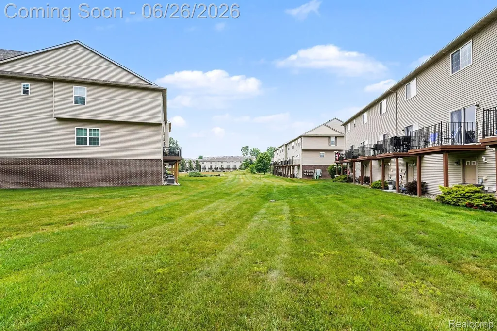 2234 Knotty Pine Trail Howell Township MI 48855