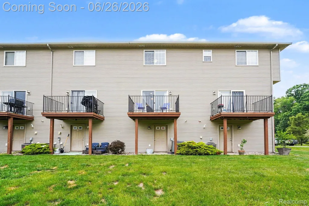 2234 Knotty Pine Trail Howell Township MI 48855