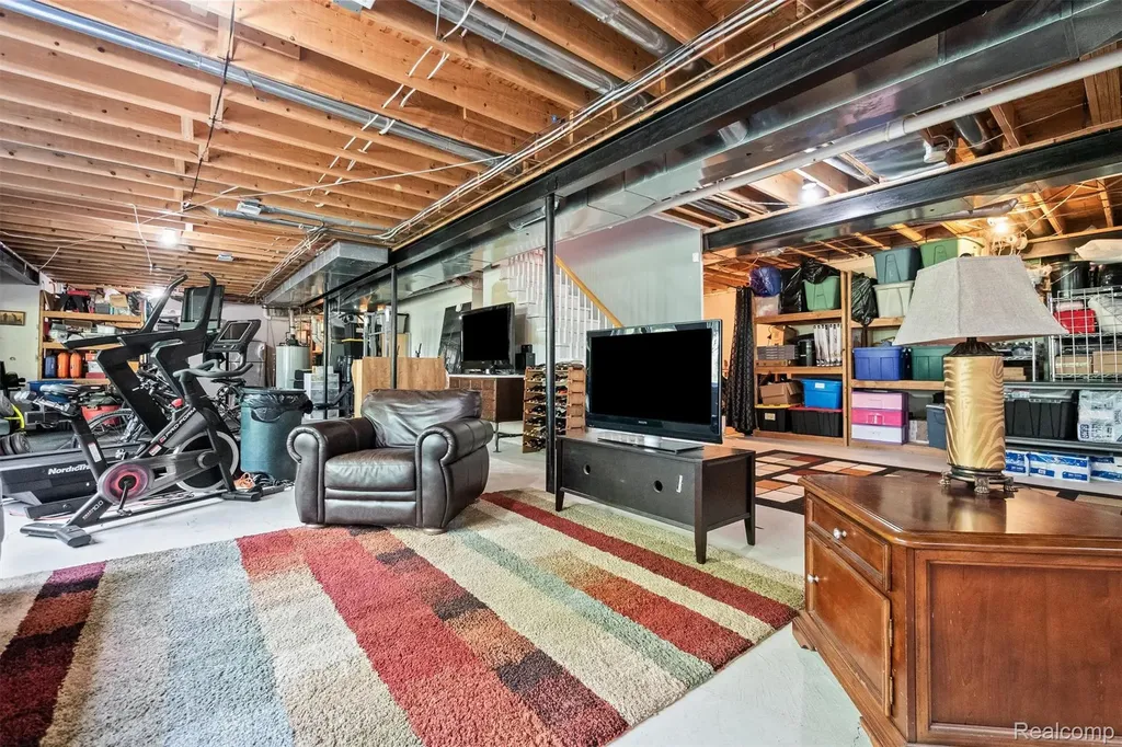 68960 Silver Fox Lane Washington Township MI 48095