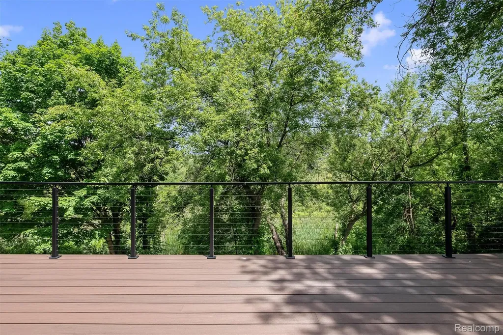 68960 Silver Fox Lane Washington Township MI 48095