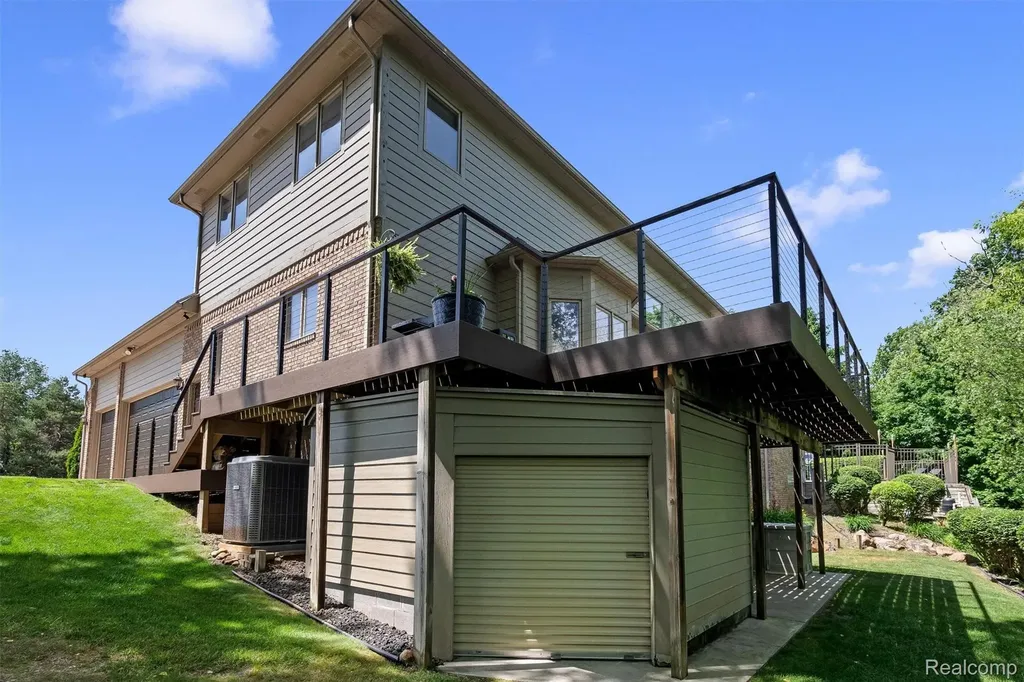 68960 Silver Fox Lane Washington Township MI 48095