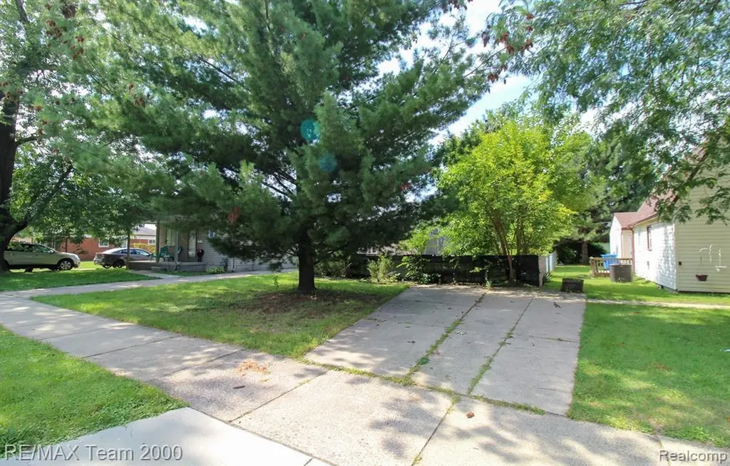 4612 Gertrude Dearborn Heights City MI 48125