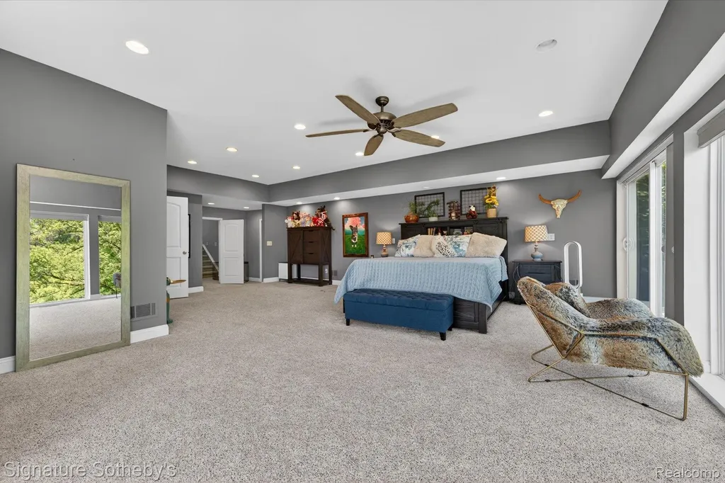 30650 Lahser Road Beverly Hills Village MI 48025