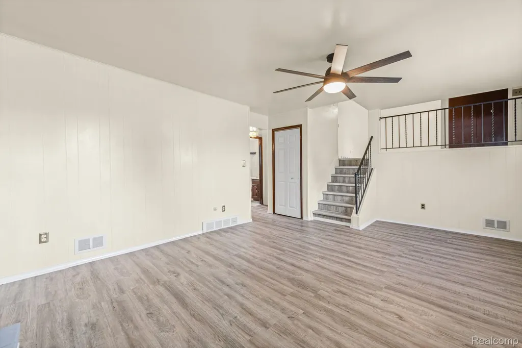 33828 Stonewood Drive Sterling Heights City MI 48312