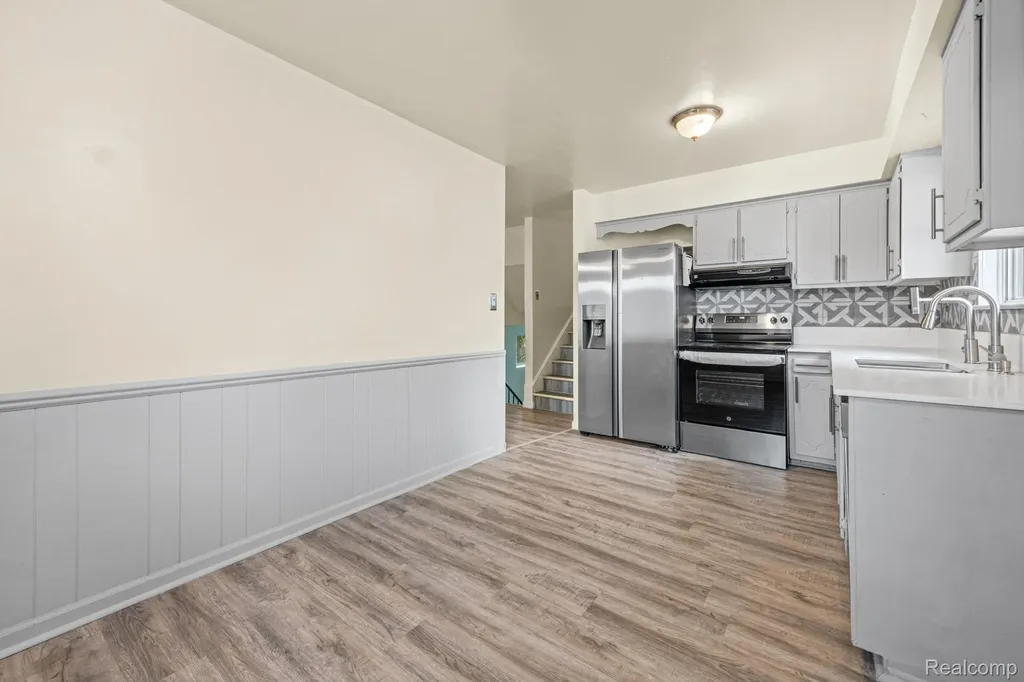 33828 Stonewood Drive Sterling Heights City MI 48312
